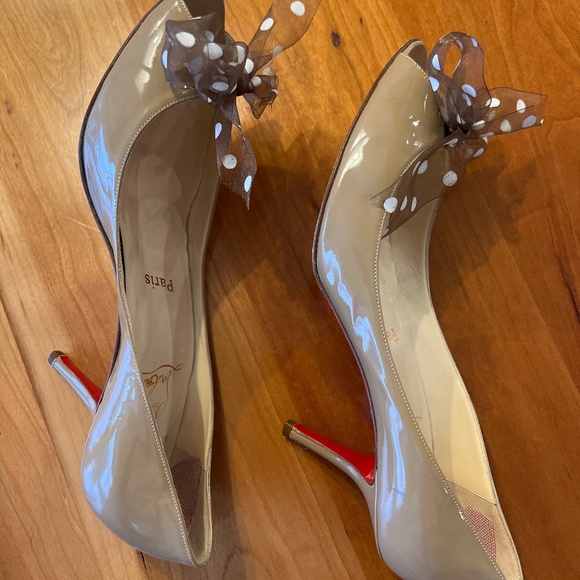 Women’s high heel shoe - Picture 2 of 5